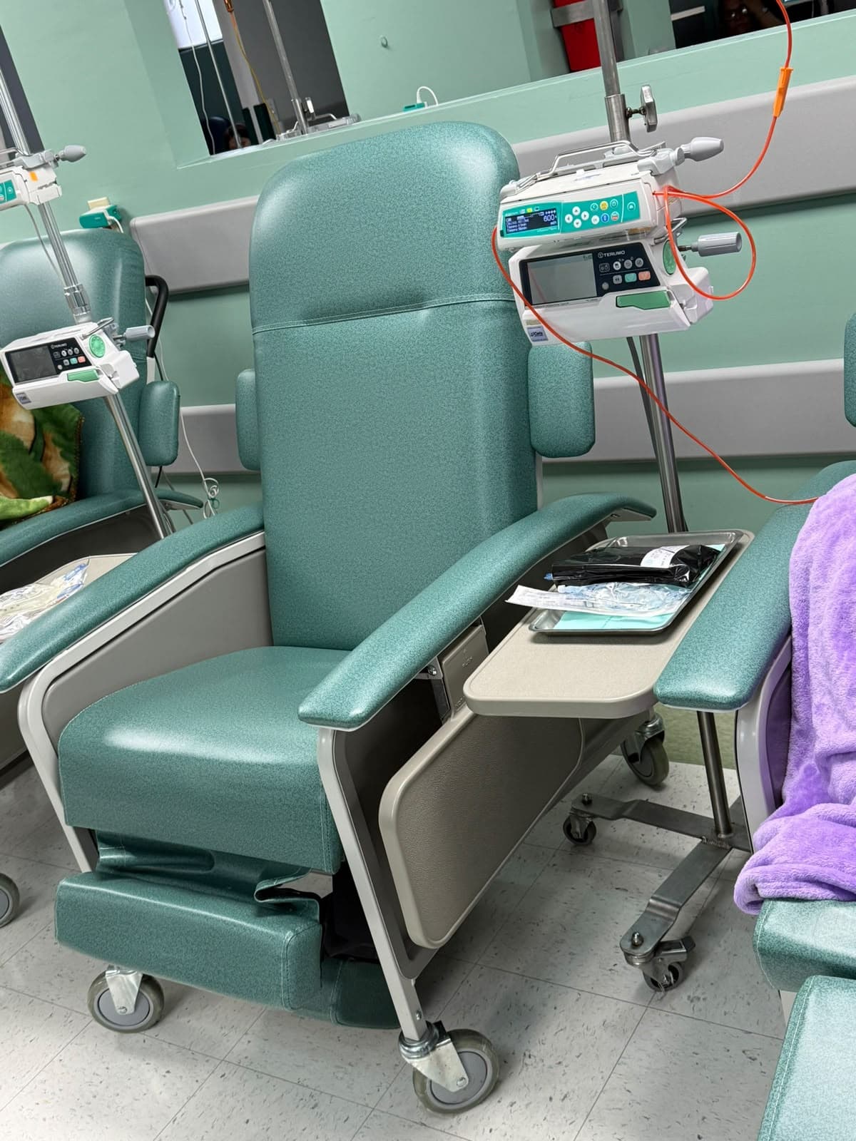 Sala de quimioterapia donde reciben tratamiento los pacientes